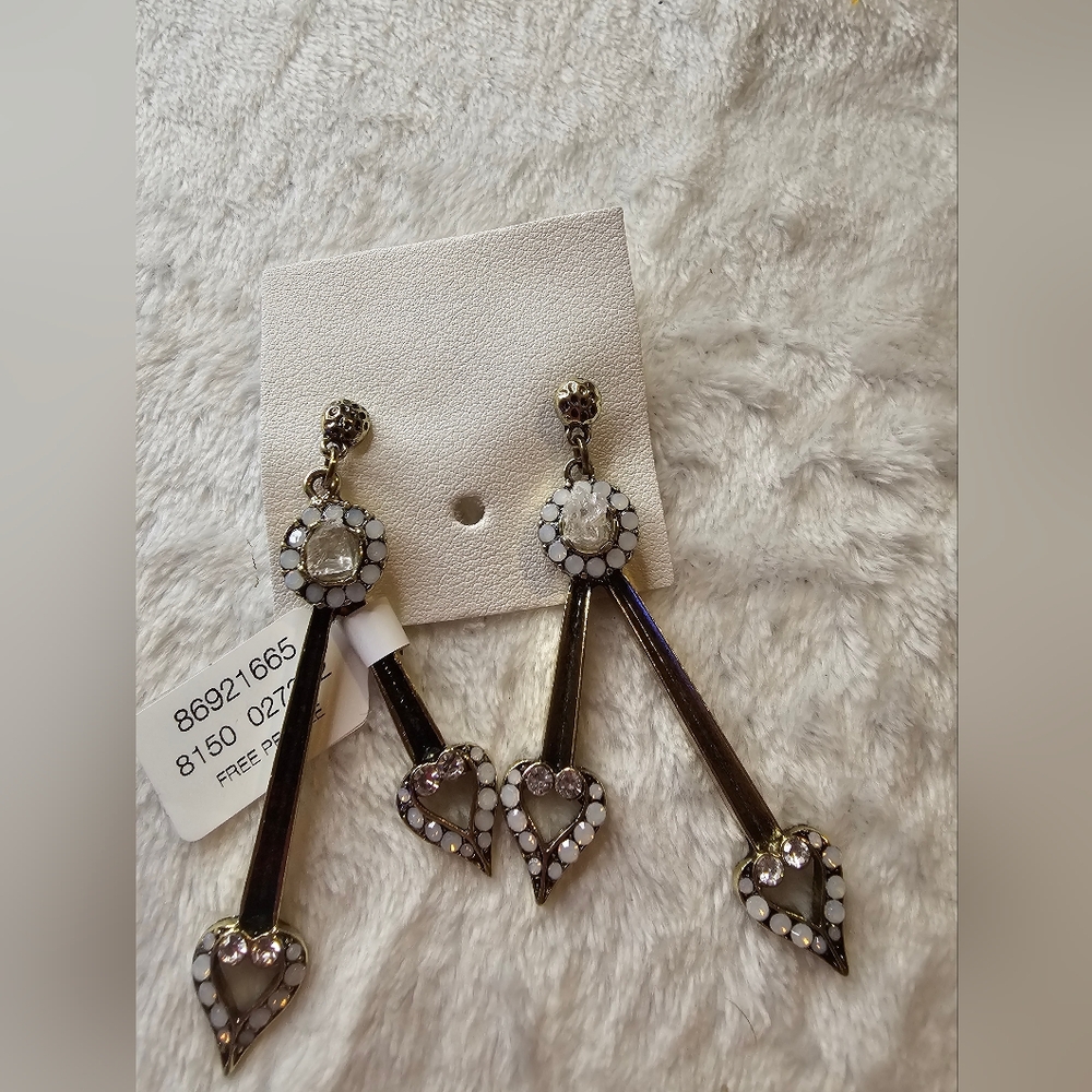 Elegant Heart Drop Earrings ... NWT FREE PEOPLE